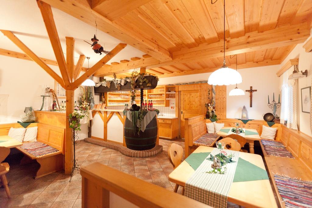 Weingut Seiner Vlg. Kraxner Villa Greisdorf Exterior photo